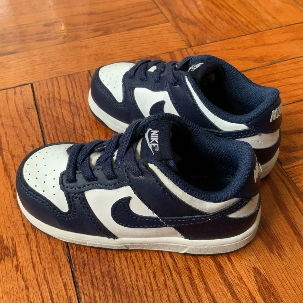 Nike Baby Toddler Dunk Low White Navy Blue Pre-owned Athletic Sneakers Size 8C - Picture 8 of 9